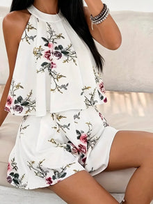 Olwen Floral Print Halter Neck Tank Top and Pleated Shorts Set — thumbnail 3