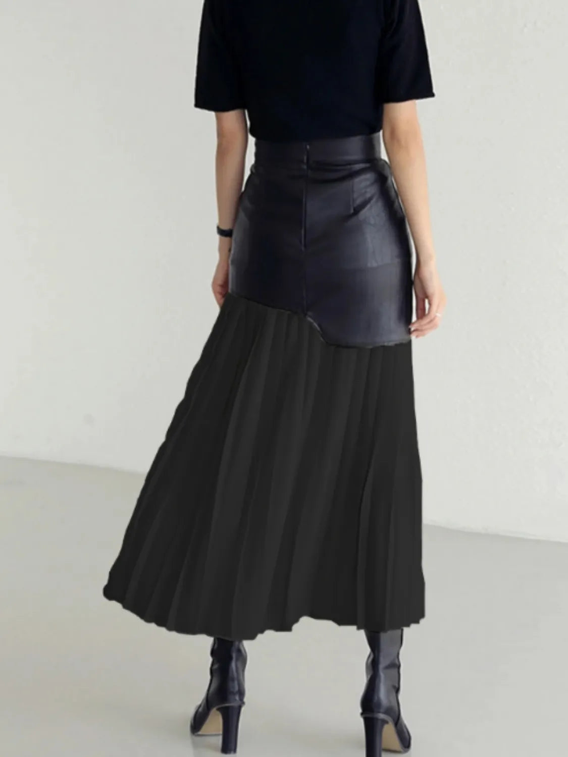 Hecate Contrast Pleated Maxi Skirt — view 3
