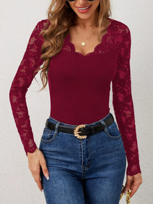 Morrigan Lace Wavy Hem V-Neck Long Sleeve Top — thumbnail 7