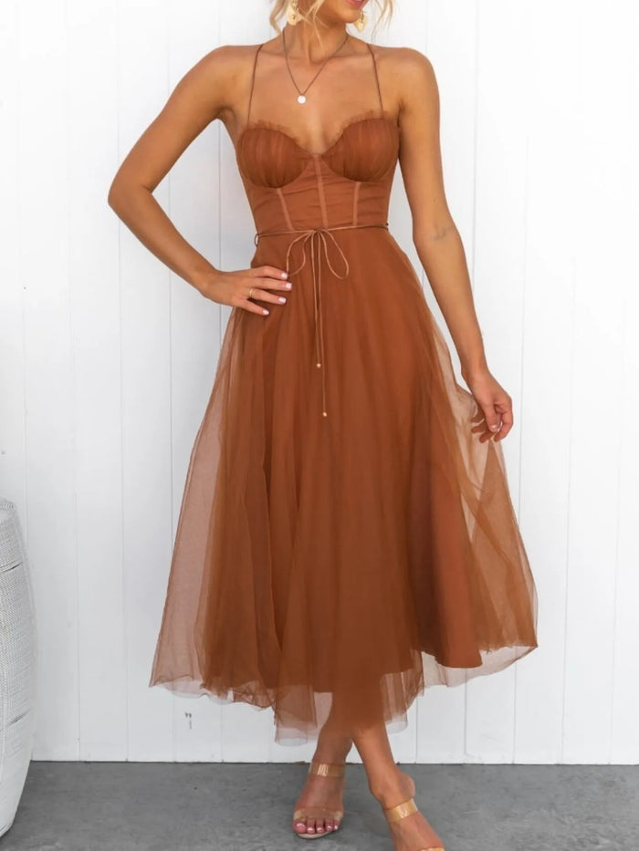 Hecate Sweetheart Neck Tulle Midi Dress